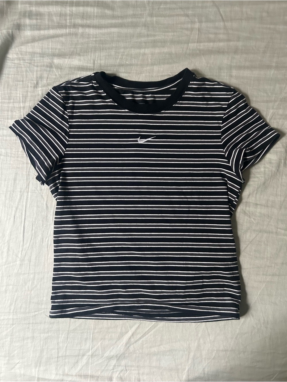 Nike Chill White Striped Tee